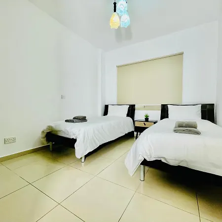 Oracle A1-003 2 Bedroom *